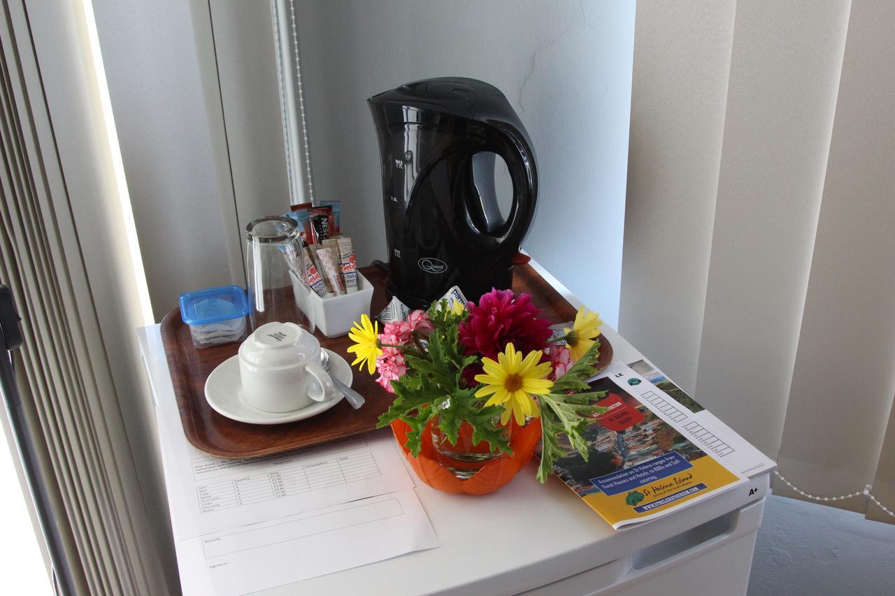 Richards Travel Lodge Jamestown Bagian luar foto