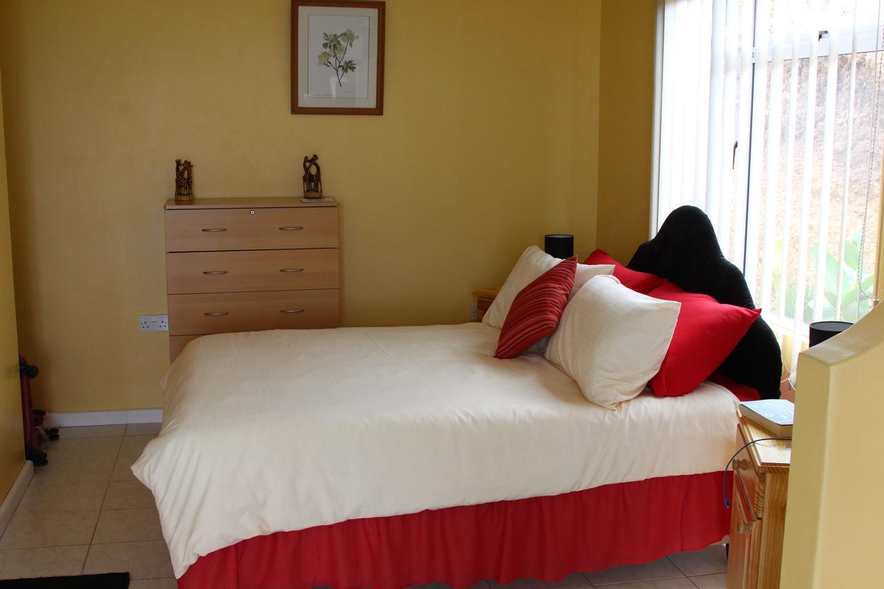 Richards Travel Lodge Jamestown Bagian luar foto